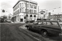 NW corner Loudoun & Piccadilly